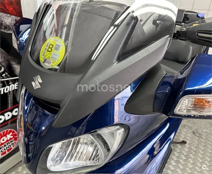 Suzuki Burgman 650 Executive – Vista 24