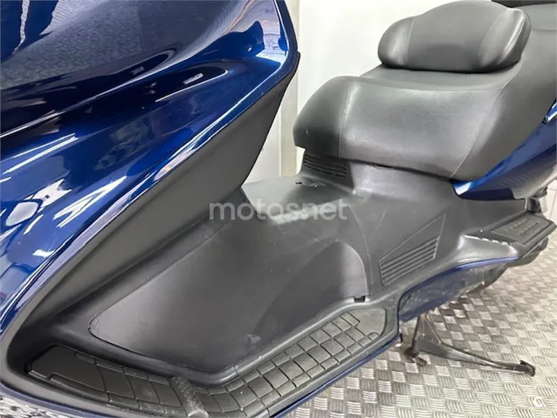Suzuki Burgman 650 Executive – Vista 30