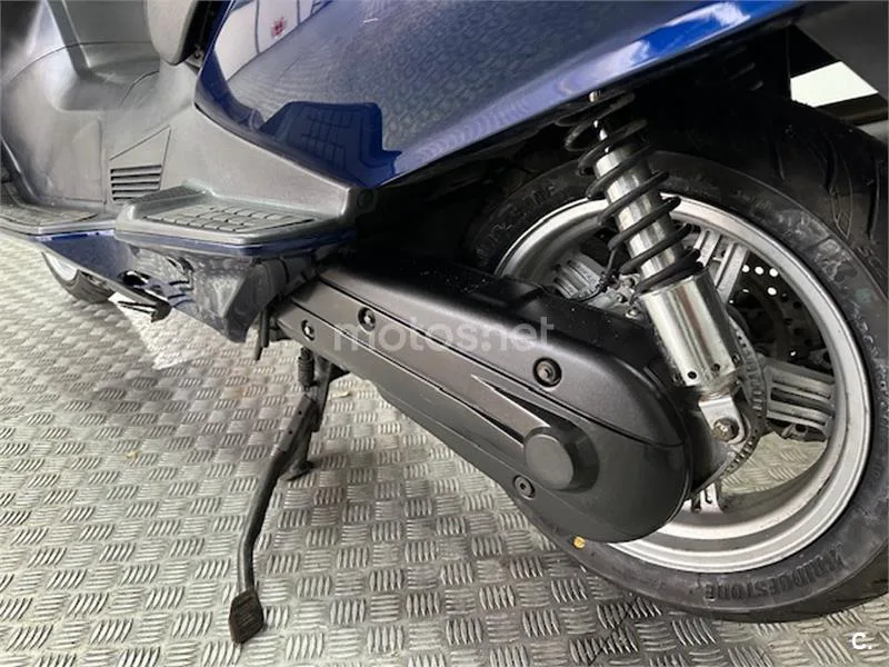 Suzuki Burgman 650 Executive – Vista 33
