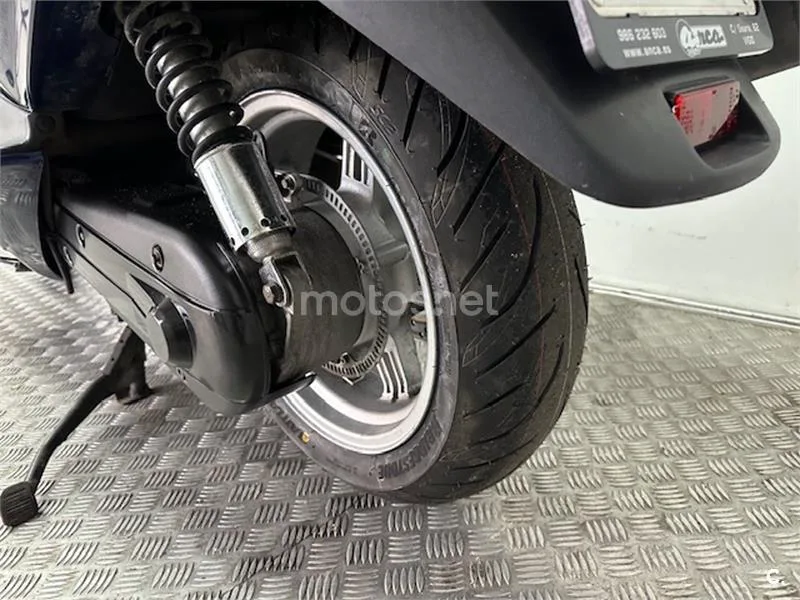 Suzuki Burgman 650 Executive – Vista 34