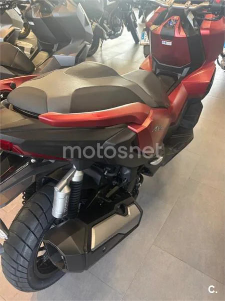 Honda ADV 350 – Vista 5