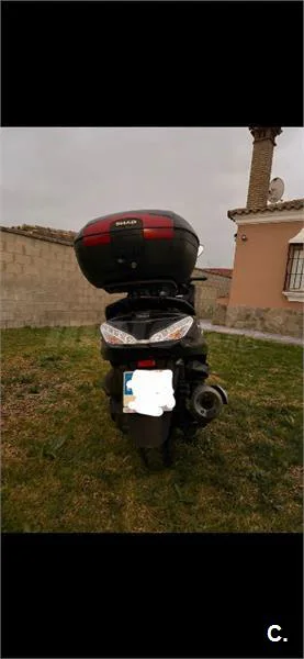 Yamaha YP Majesty 400 – Vista 4