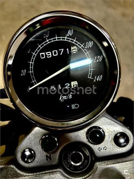 Suzuki Marauder 250 – Vista 2