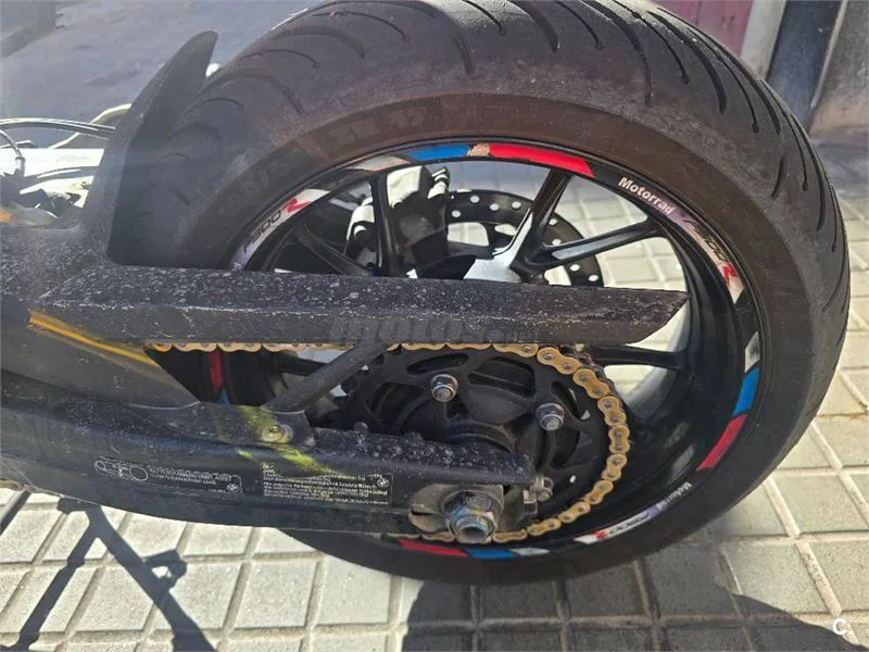 BMW F 900 R – Vista 3