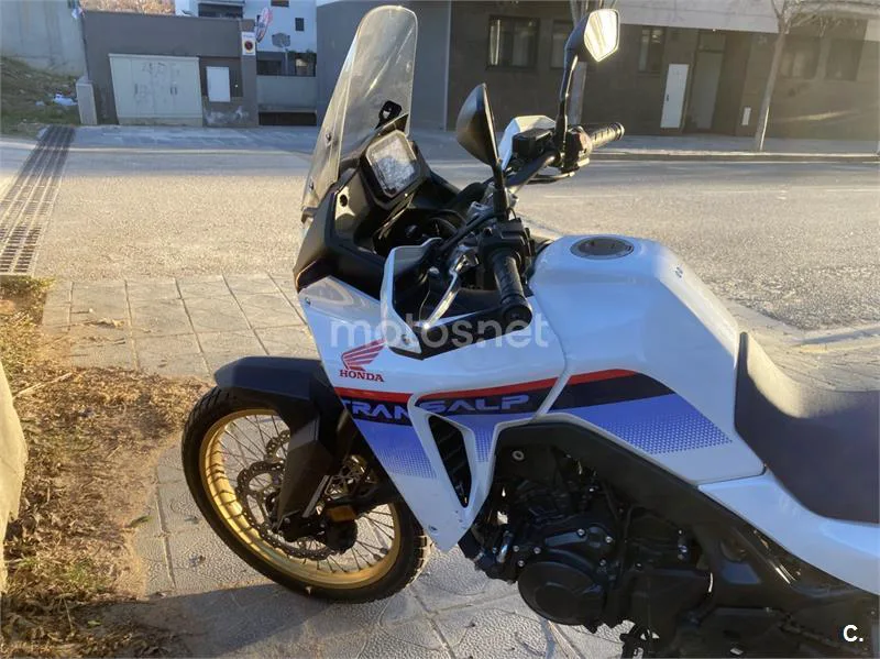 Honda XL 750 Transalp – Vista 2