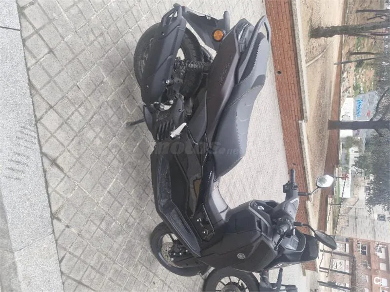 Yamaha NMAX – Vista 2