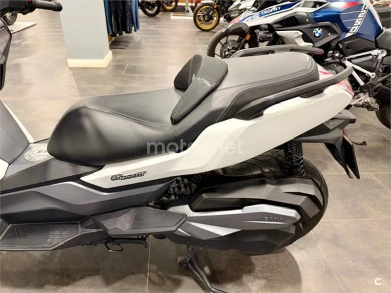 BMW C 400 GT – Vista 7