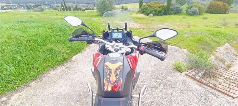 Voge 650 DSX – Vista 6
