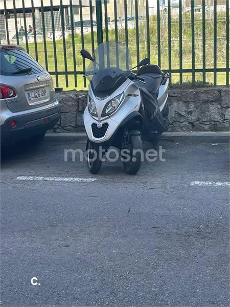 Piaggio MP3 – Vista 2