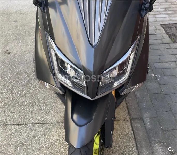 Yamaha TMAX 530 – Vista 7