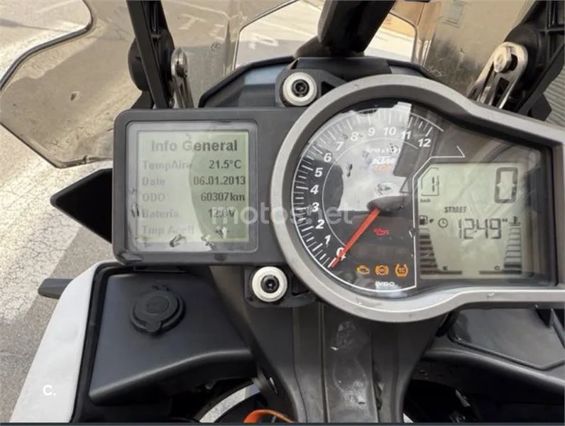 KTM 1090 Adventure – Vista 6