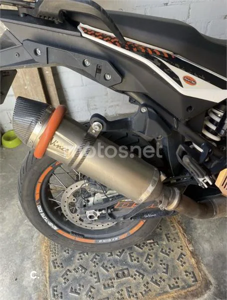 KTM 1090 Adventure – Vista 9
