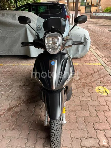 Piaggio Beverly 125 2100 € 2014 Madrid - 2