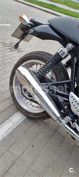 Triumph Thruxton – Vista 4