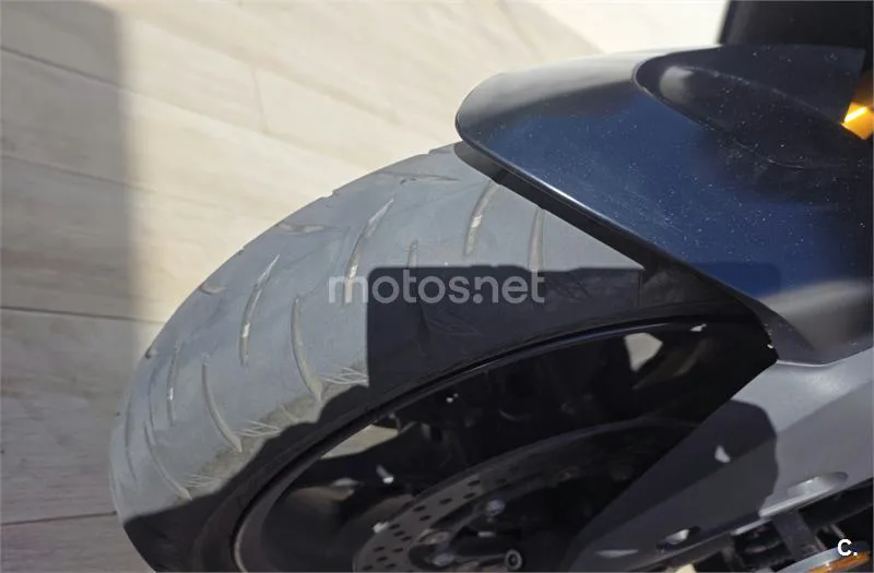 Yamaha TMAX – Vista 10