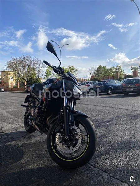 Kawasaki Z 650 – Vista 3