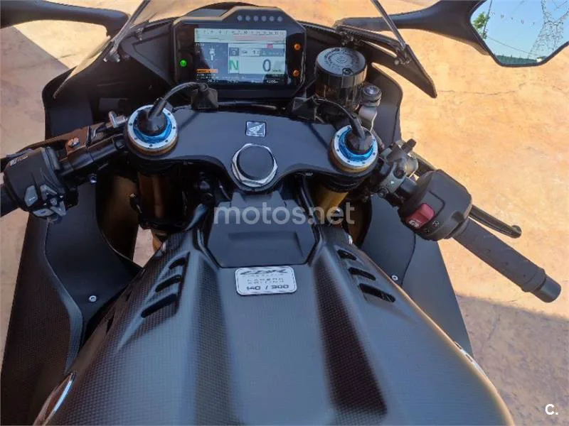 Honda CBR1000RR-R Fireblade - Vista 17