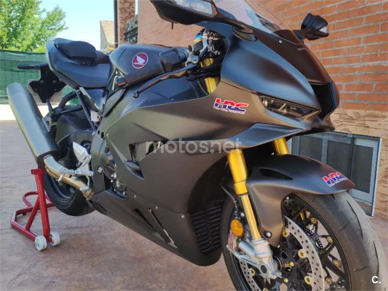 Honda CBR1000RR-R Fireblade - Vista 23