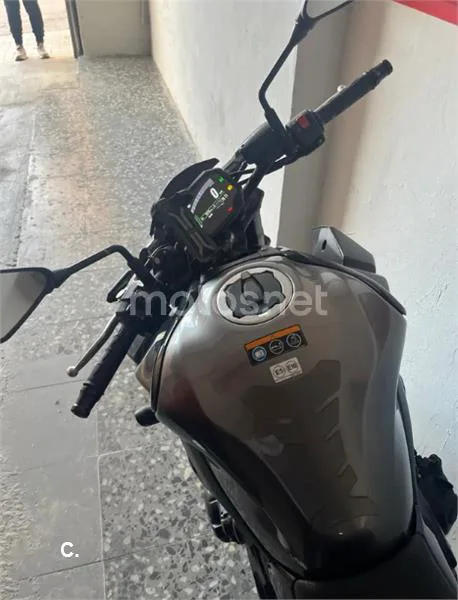 Kawasaki Z 900 – Vista 5