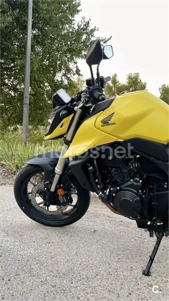 Honda CB 750 – Vista 2