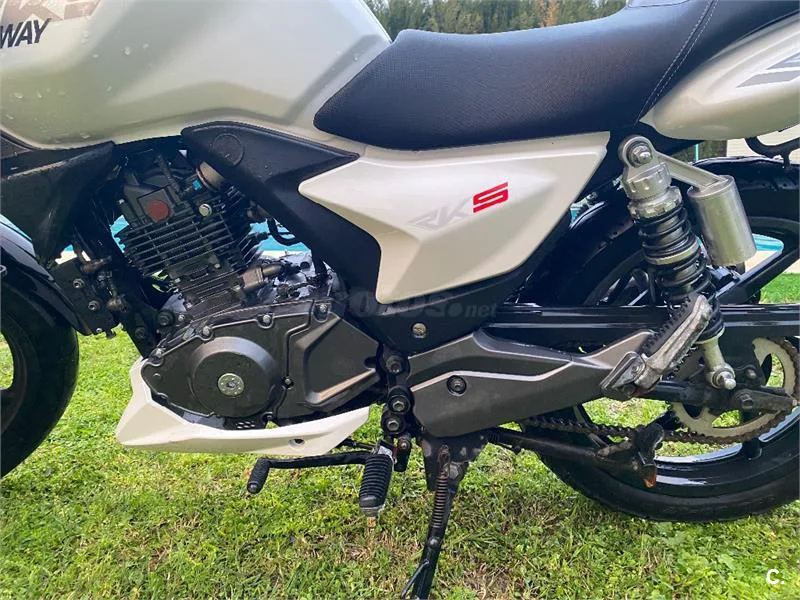 Keeway RKS 125 – Vista 6