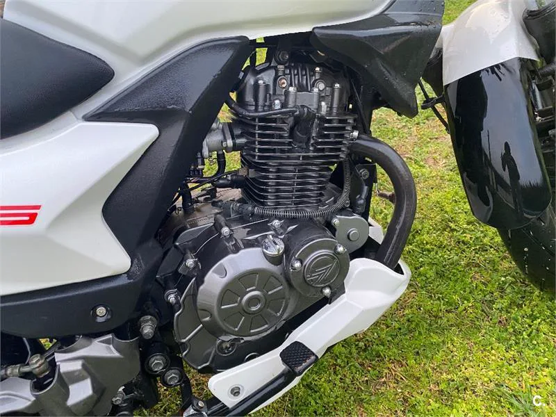 Keeway RKS 125 – Vista 7