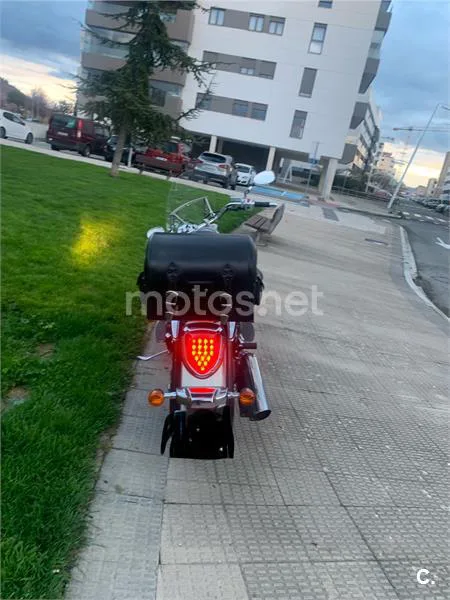 Suzuki Intruder C800C – Vista 2