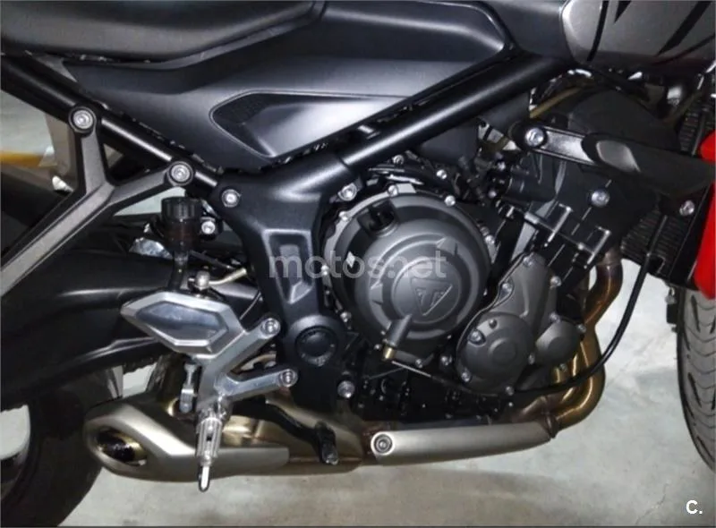 Triumph Trident 660 – Vista 6