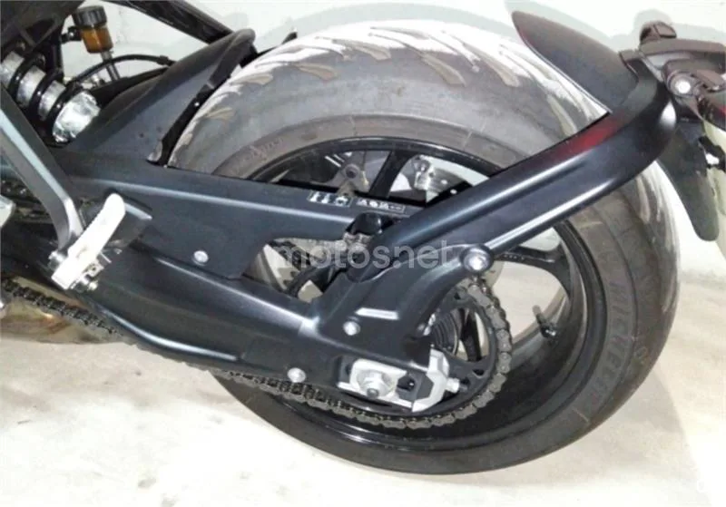 Triumph Trident 660 – Vista 7