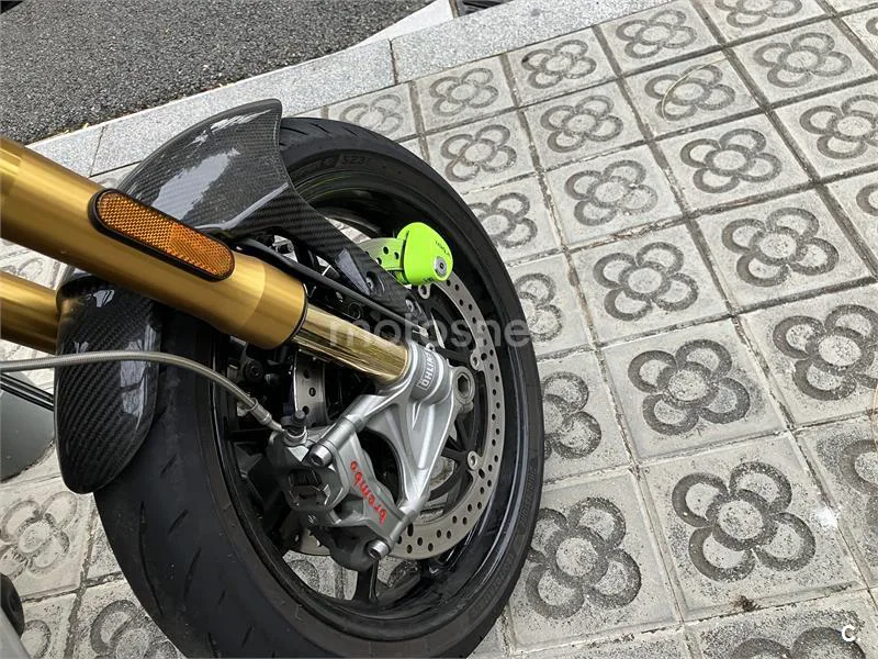 Triumph Speed Triple – Vista 5