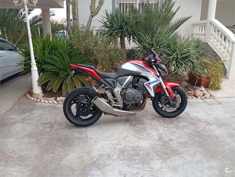 Honda CB 1000R – Vista 2