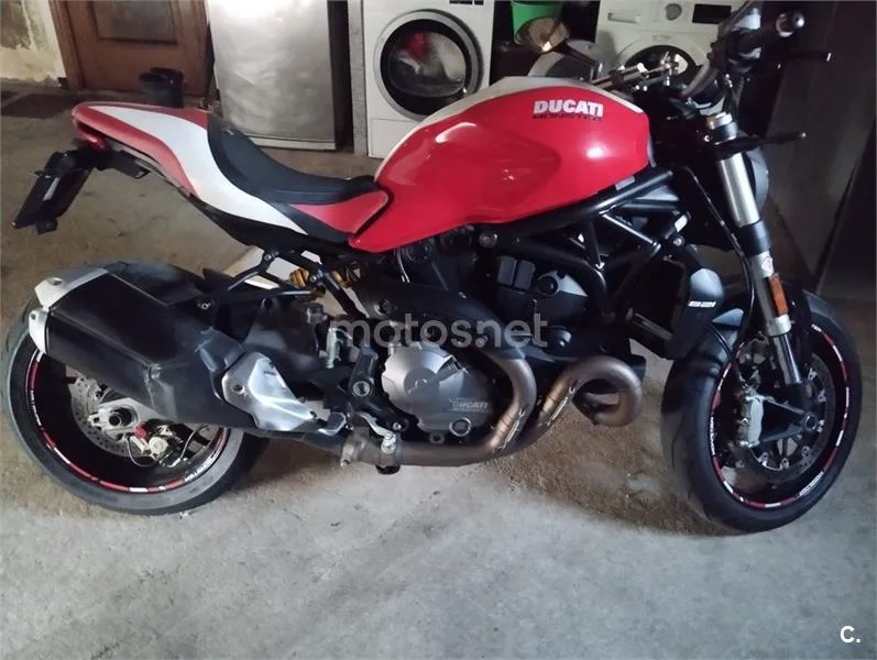 Ducati Monster 821 – Vista 5