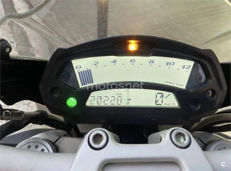 Ducati Monster 796 – Vista 2