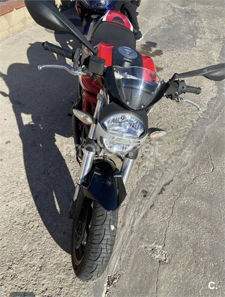 Ducati Monster 796 – Vista 4