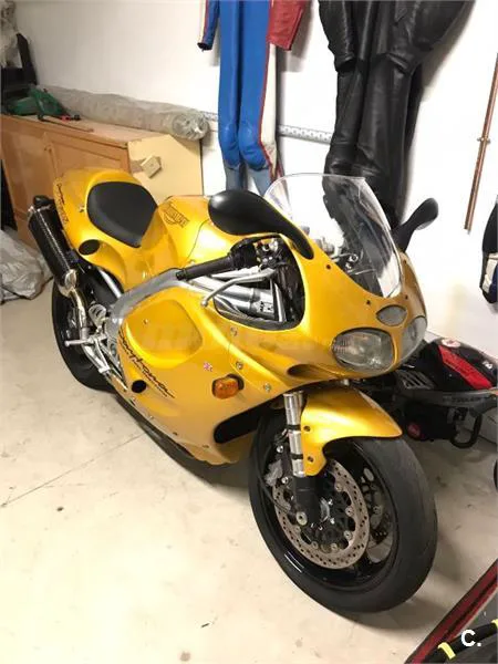Triumph Daytona T 595 – Vista 3