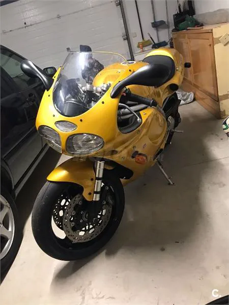 Triumph Daytona T 595 – Vista 5