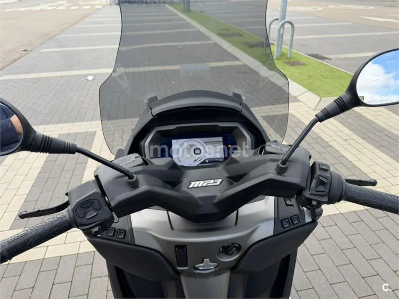 Piaggio MP3 400 – Vista 6