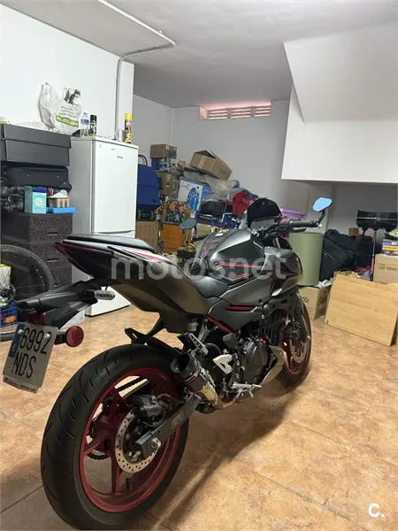 Kawasaki Z 500 – Vista 5