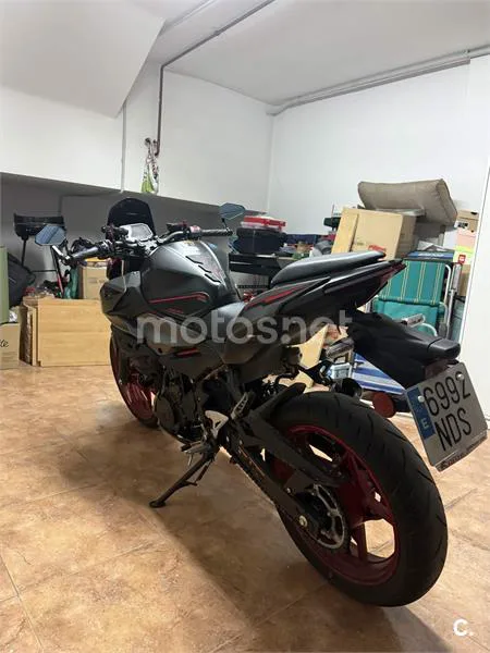 Kawasaki Z 500 – Vista 7