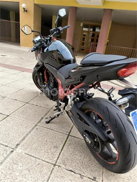 Honda CB 750 – Vista 7