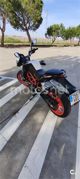 KTM 390 Duke – Vista 4