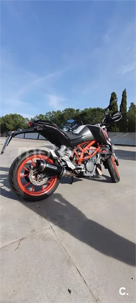KTM 390 Duke – Vista 6