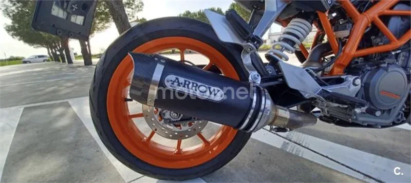 KTM 390 Duke – Vista 8