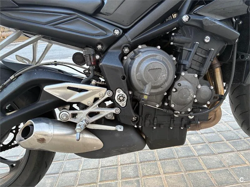 Triumph Street Triple – Vista 6