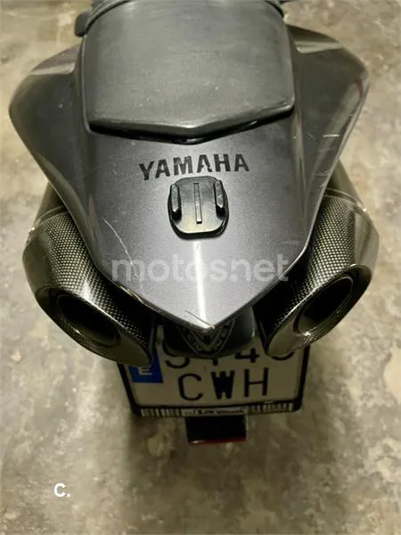 Yamaha R1 – Vista 4