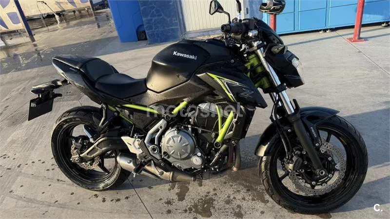 Kawasaki Z 650 – Vista 3
