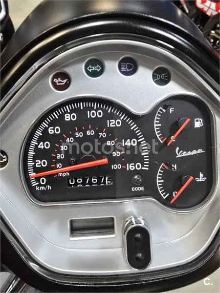 Vespa GTS SuperSport 300 – Vista 4