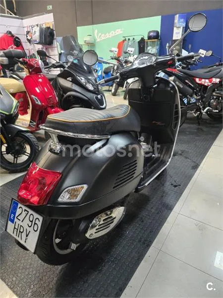 Vespa GTS SuperSport 300 – Vista 6