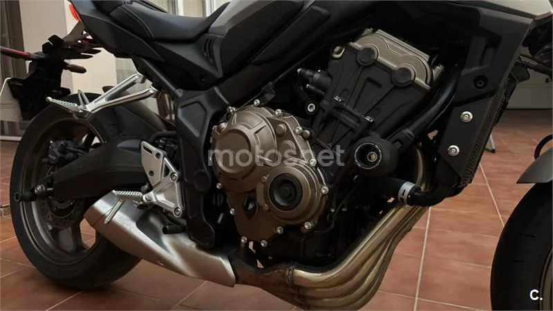 Honda CB 650 R – Vista 3