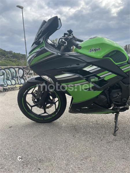 Kawasaki Ninja 300 – Vista 4